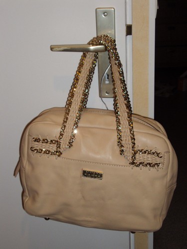 Sac main guess - sac, "guess"